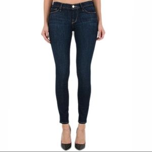 SALE Frame Denim Le Skinny De Jeanne in Queensw…